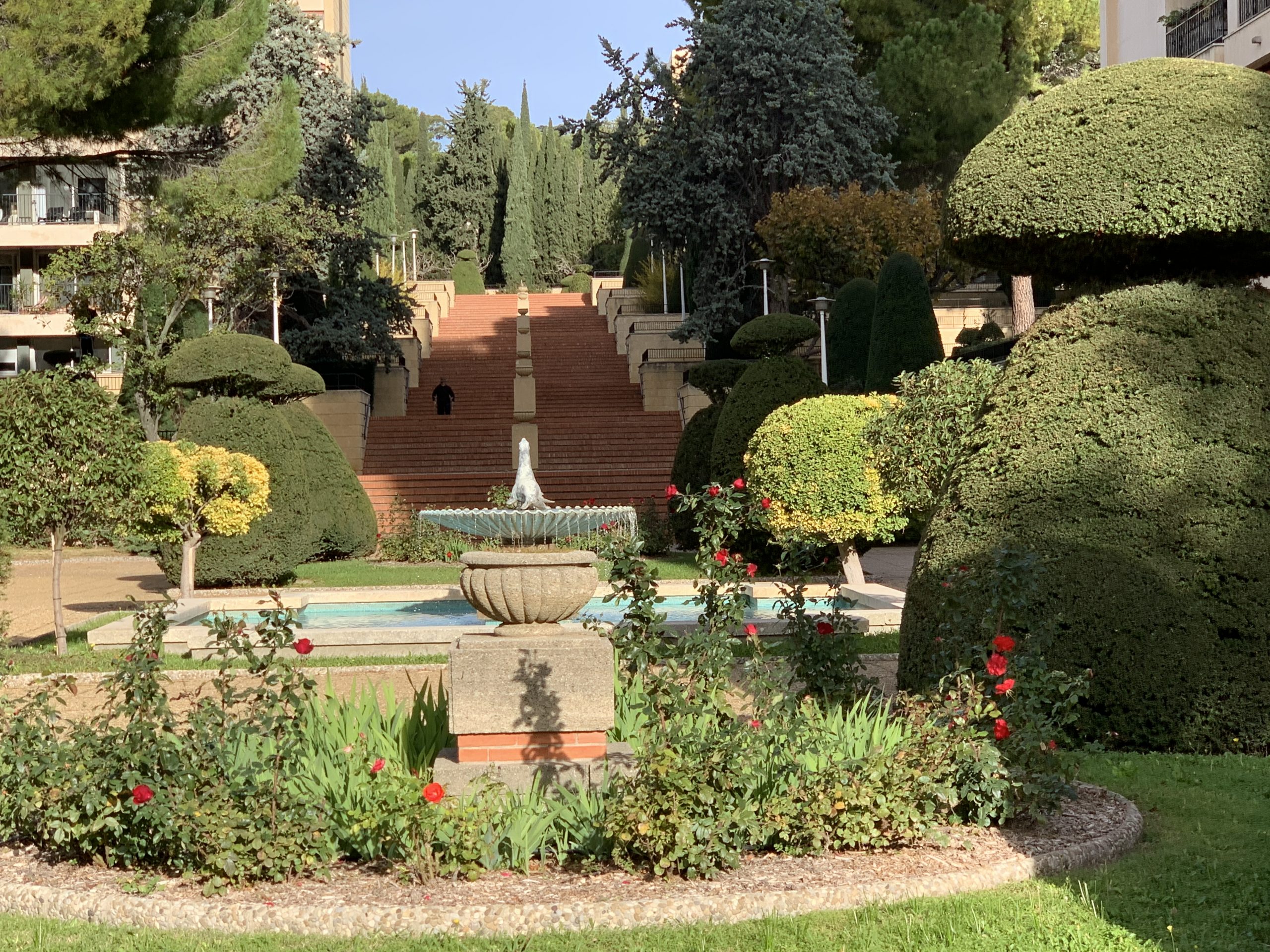 Perspective Mozart depuis le bassin